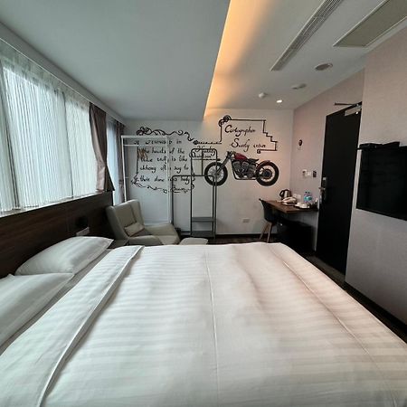 Rf Hotel  Linsen Тайбэй Экстерьер фото